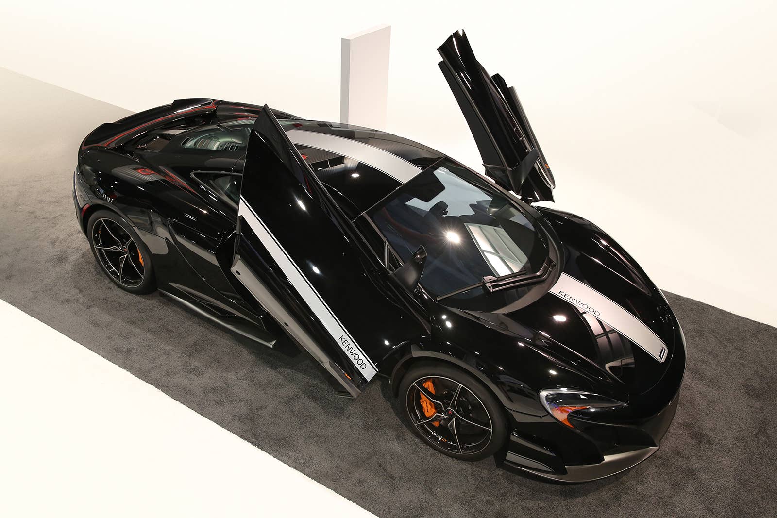 McLaren 675LT JVCKenwood Concept exterior