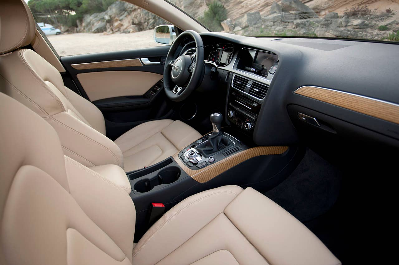 2013 Audi A4 interior