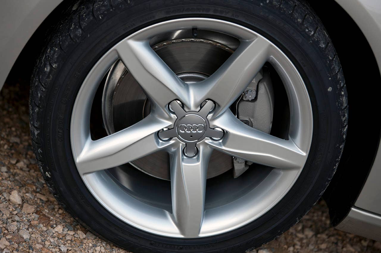 2013 Audi A4 wheel