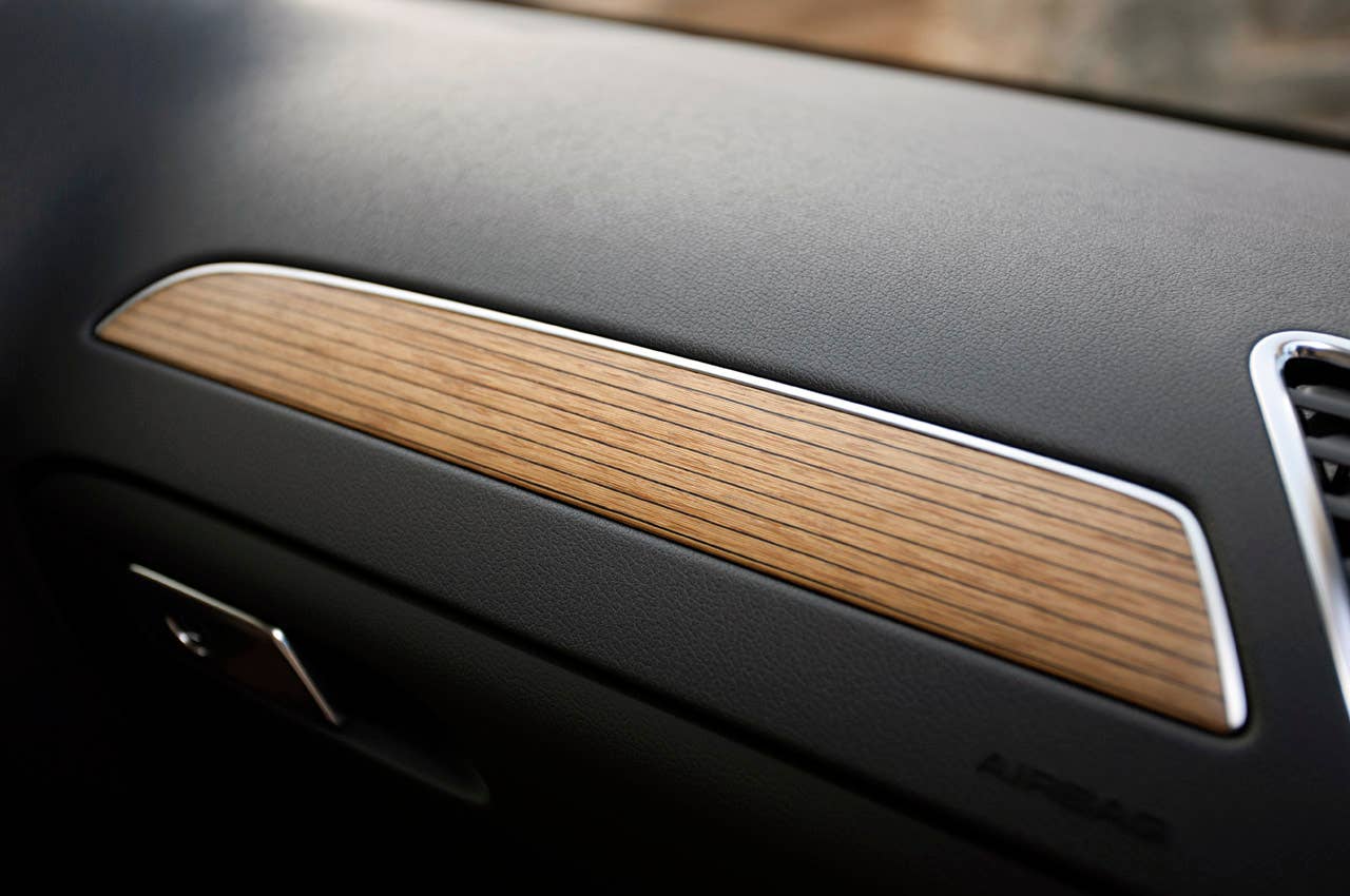 2013 Audi A4 dash