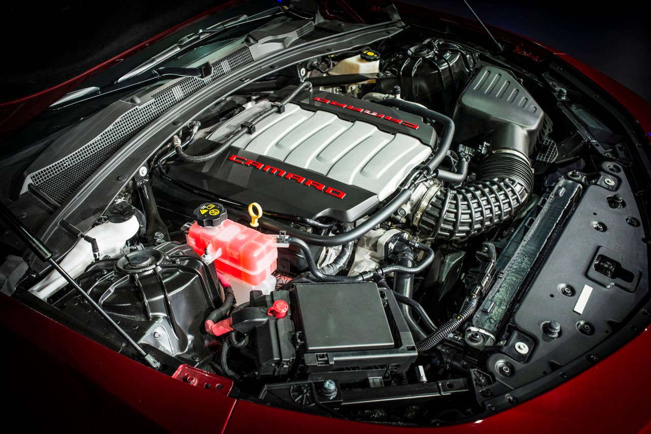 2016 chevy camaro engine cover