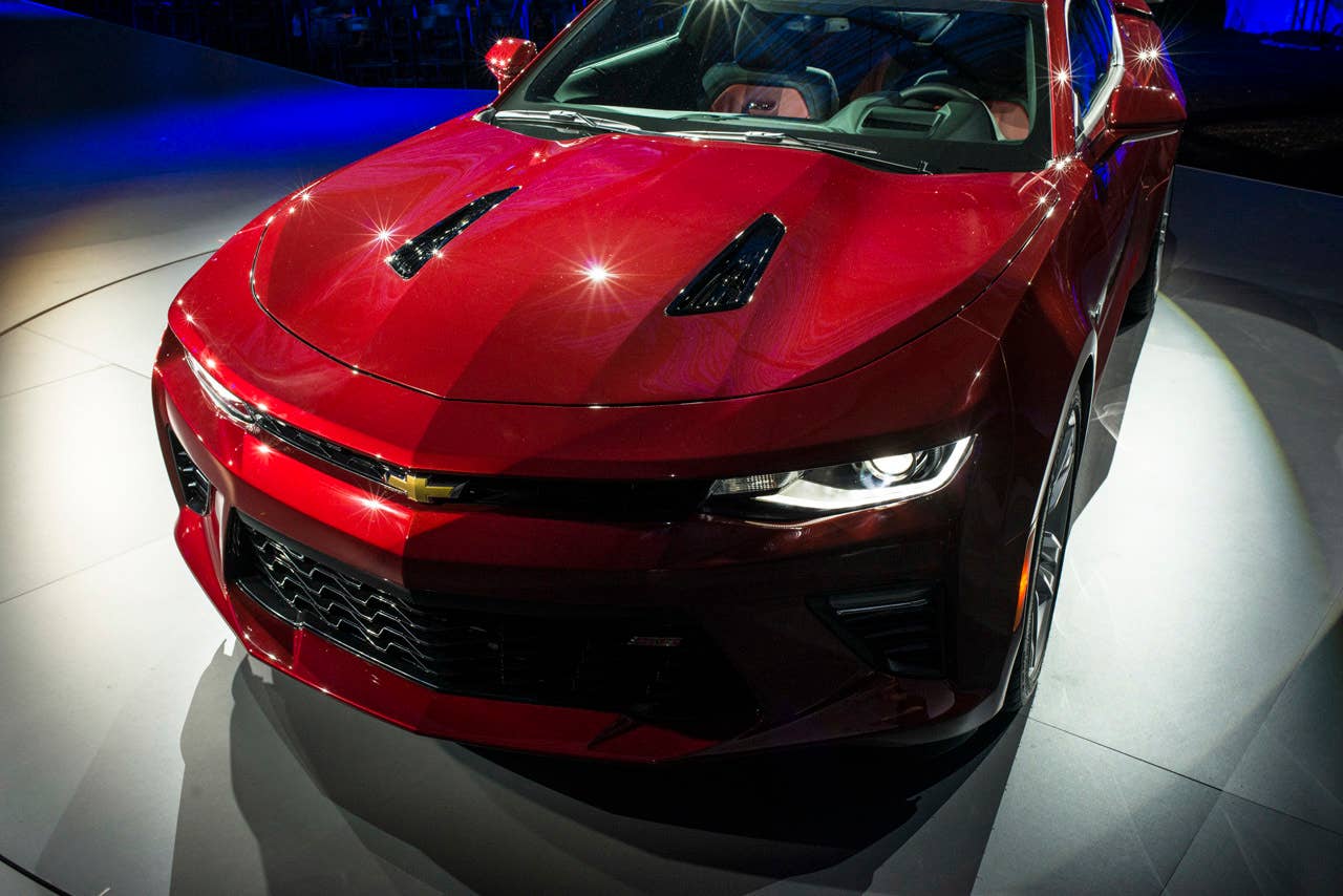 2016 chevy camaro aluminum hood