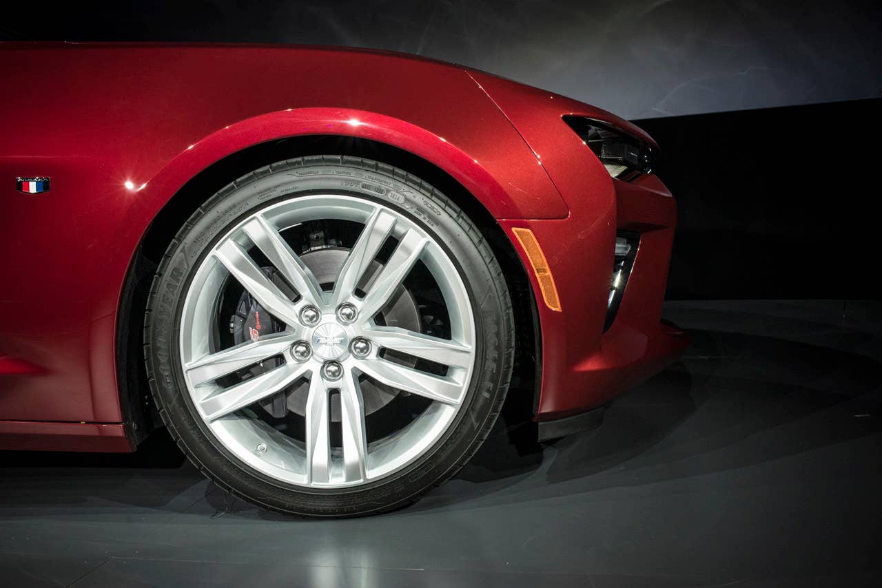 2016 chevy camaro front wheel