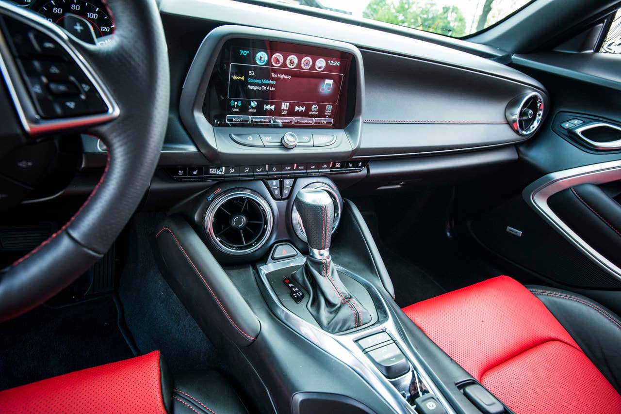 2016 chevy camaro gearshift