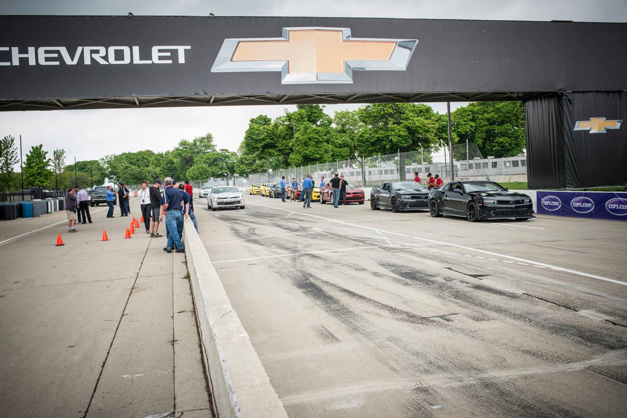 2016 chevy camaro starting line