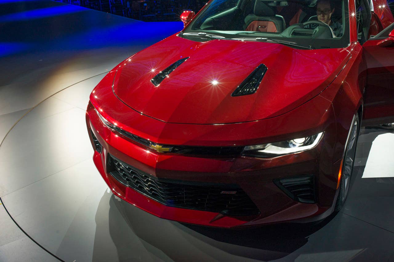 2016 chevy camaro headlights hood