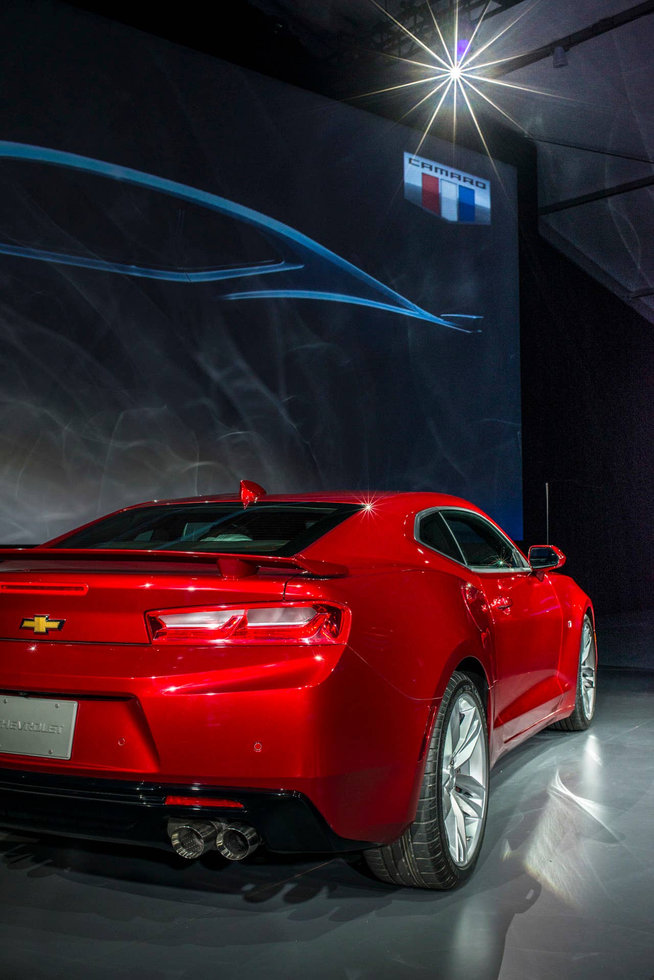 2016 chevy camaro red taillights