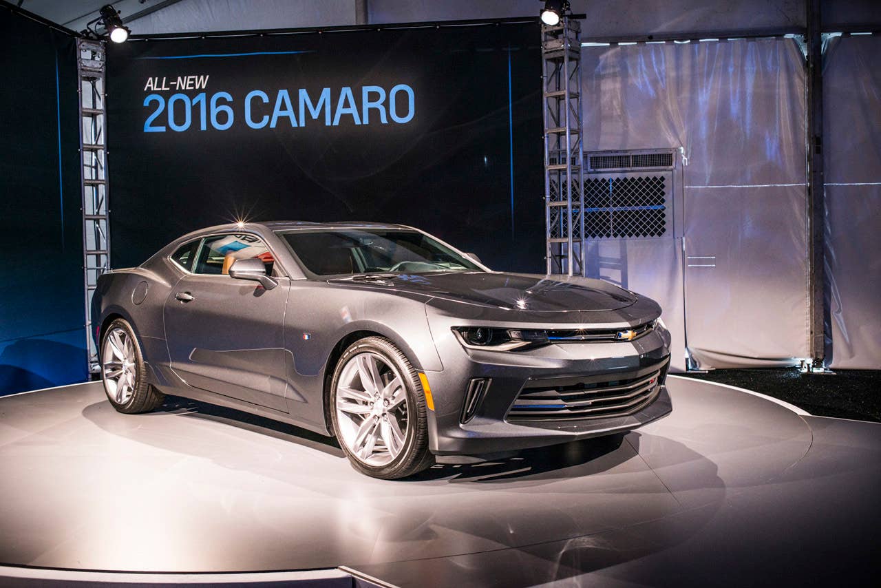 2016 chevy camaro gray turntable