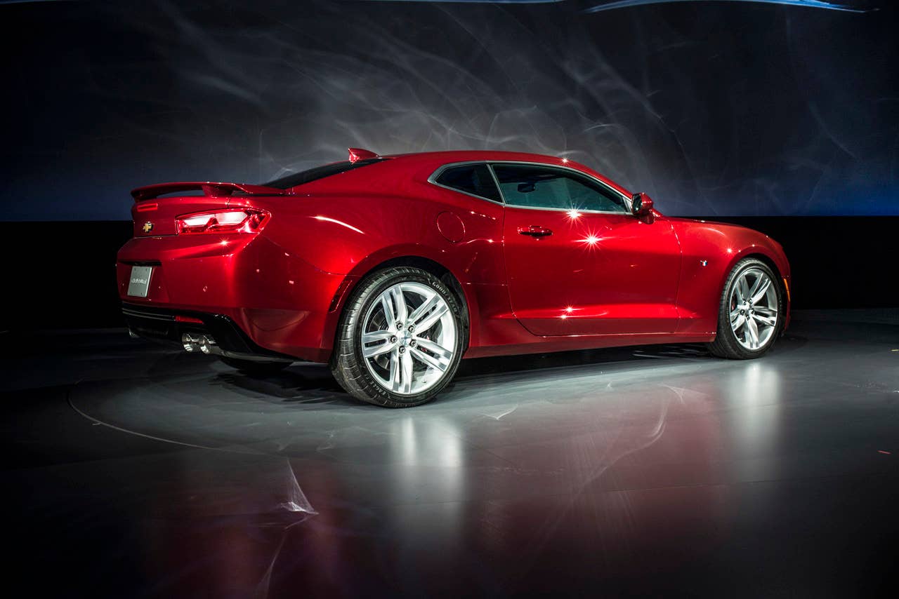 2016 chevy camaro red side closeup