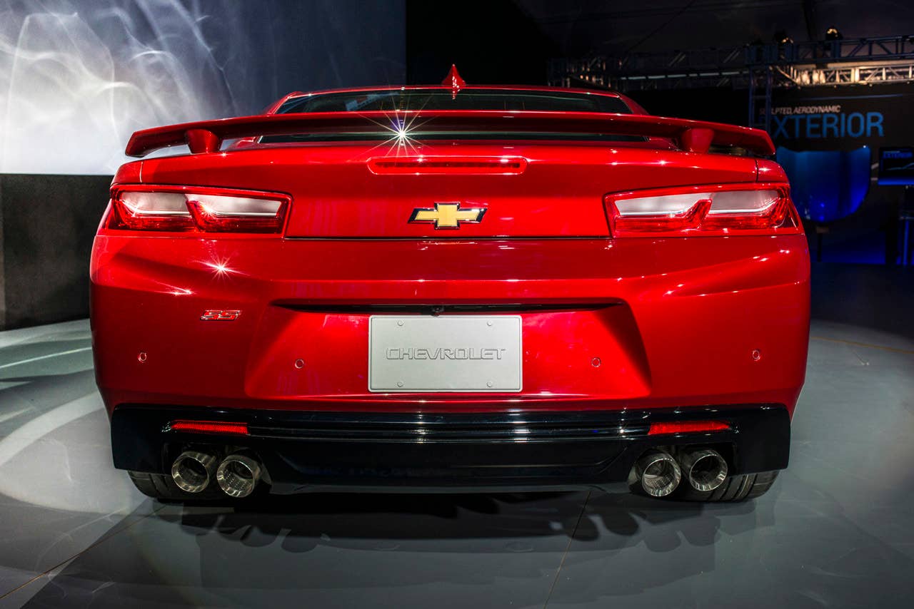 2016 chevy camaro taillights straight on
