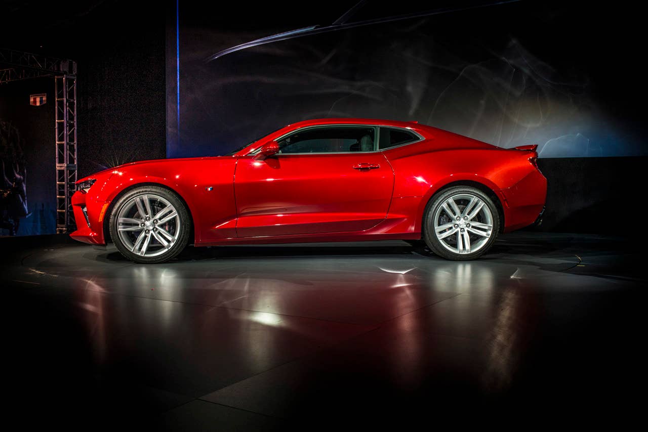 2016 chevy camaro side red lights