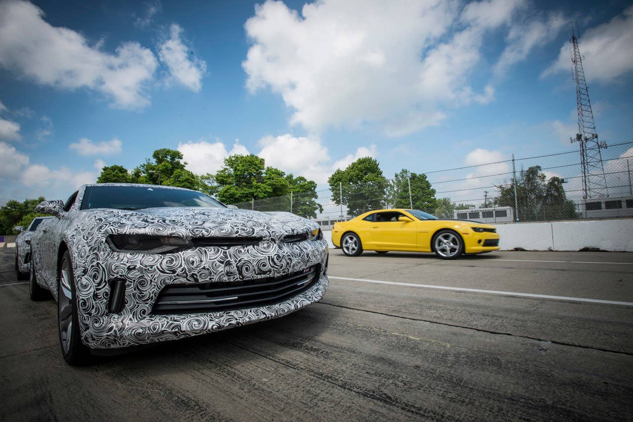 2016 chevy camaro close up