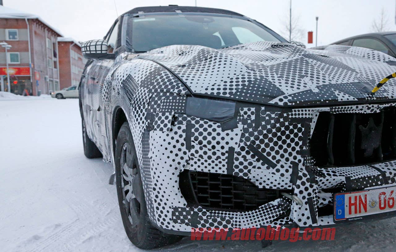 maserati levante front corner