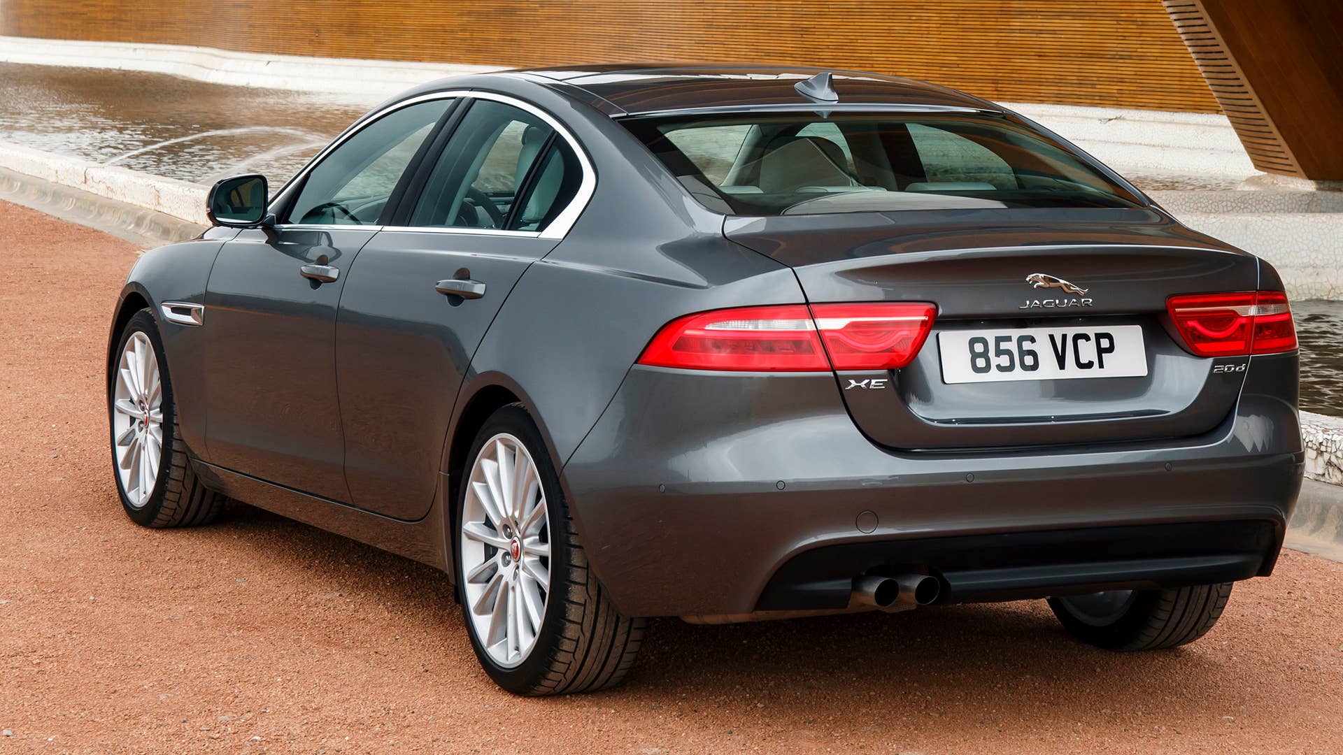 2017 Jaguar XE