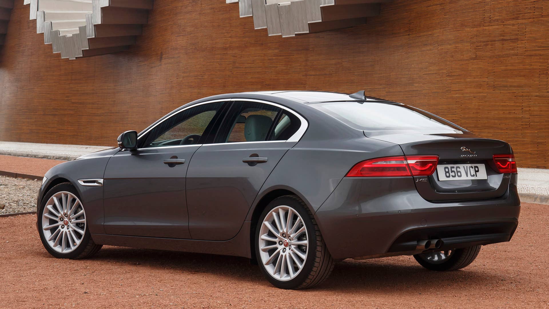 2017 Jaguar XE