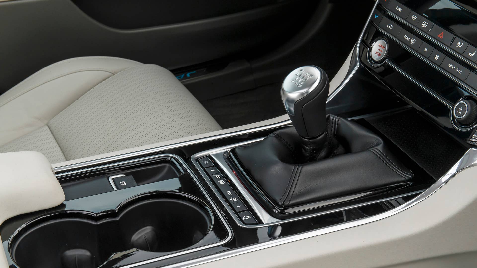2017 Jaguar XE