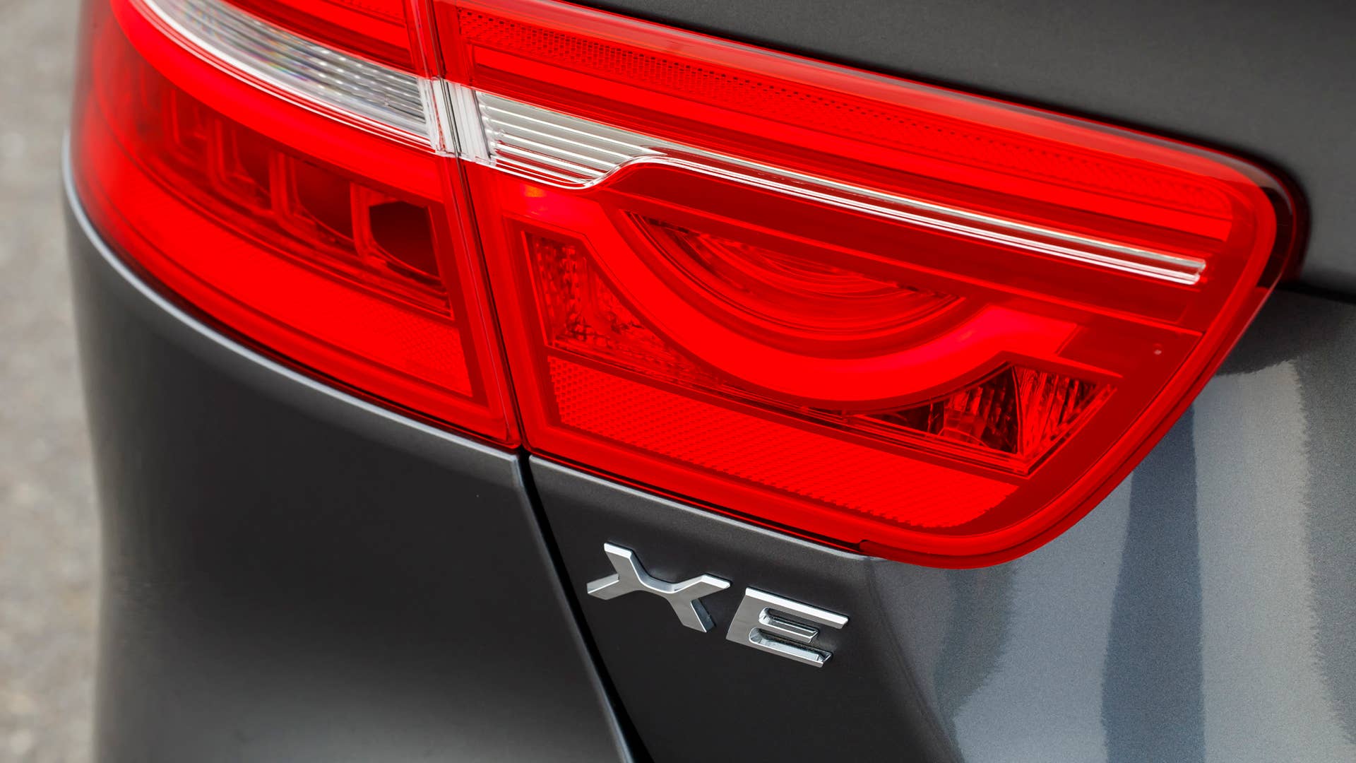 2017 Jaguar XE