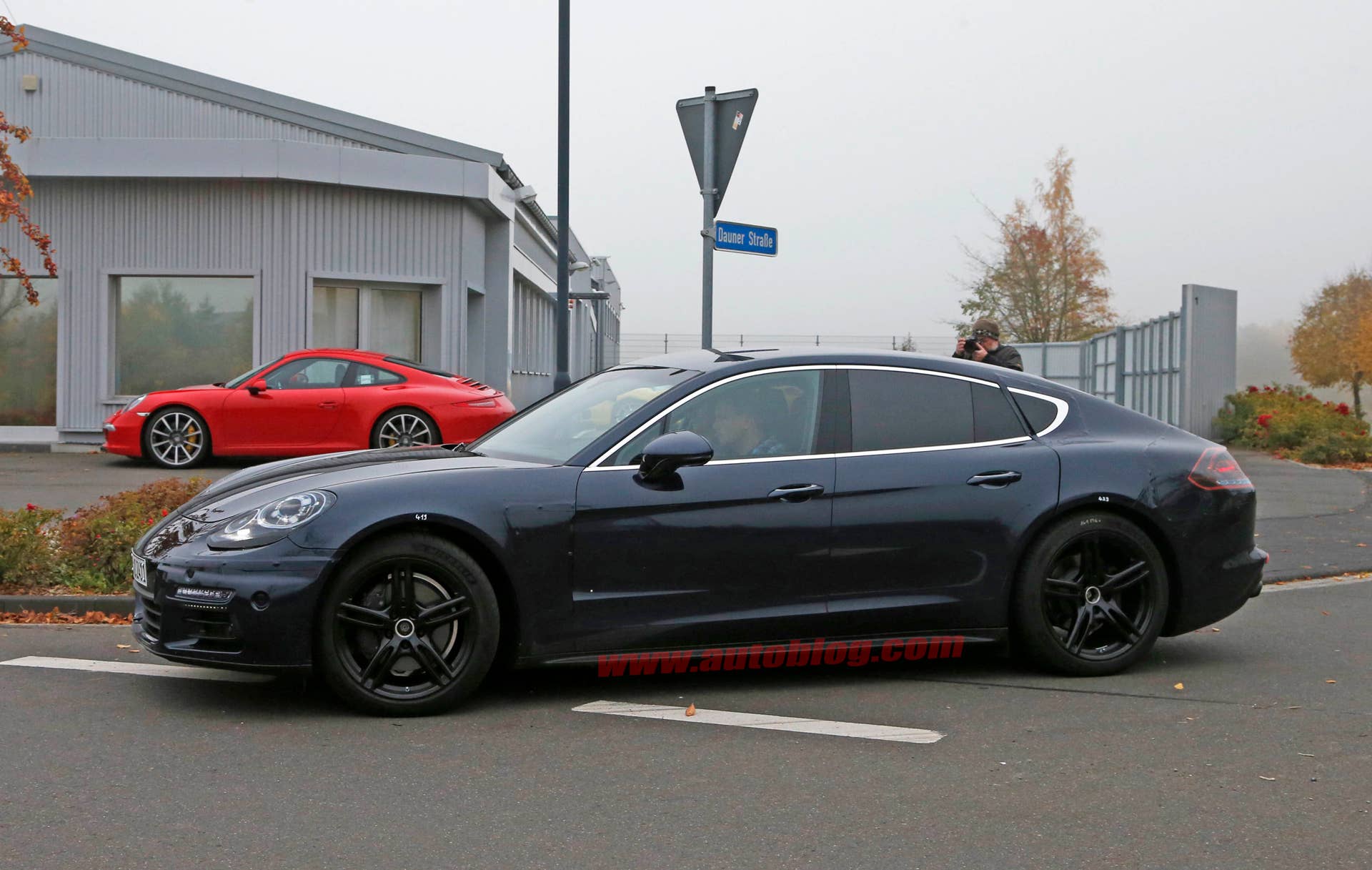 2017 Porsche Panamera spied profile