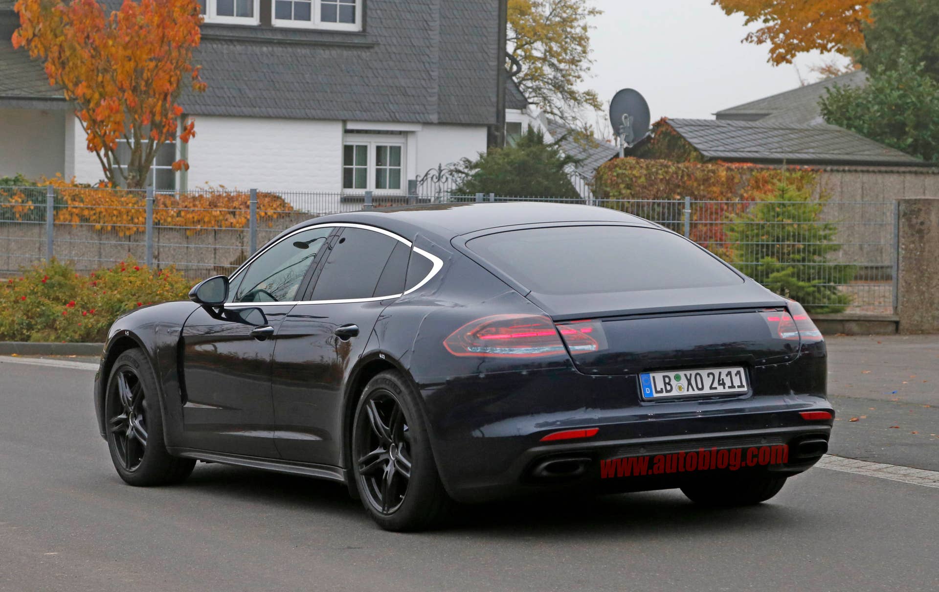 2017 Porsche Panamera prototype spied rear 3/4