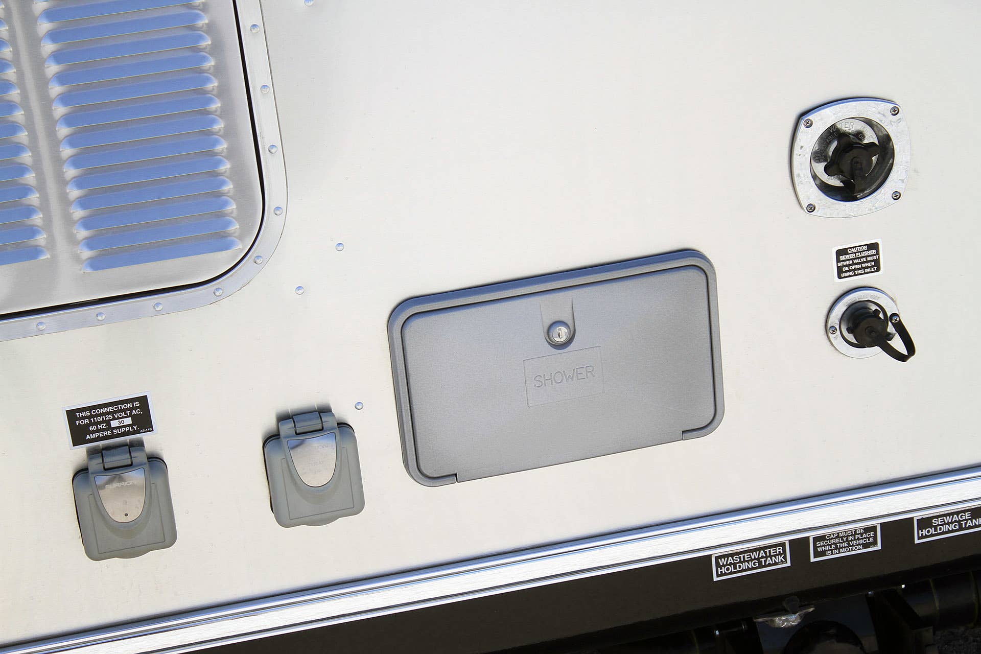 Airstream Bambi Sport 22 access ports