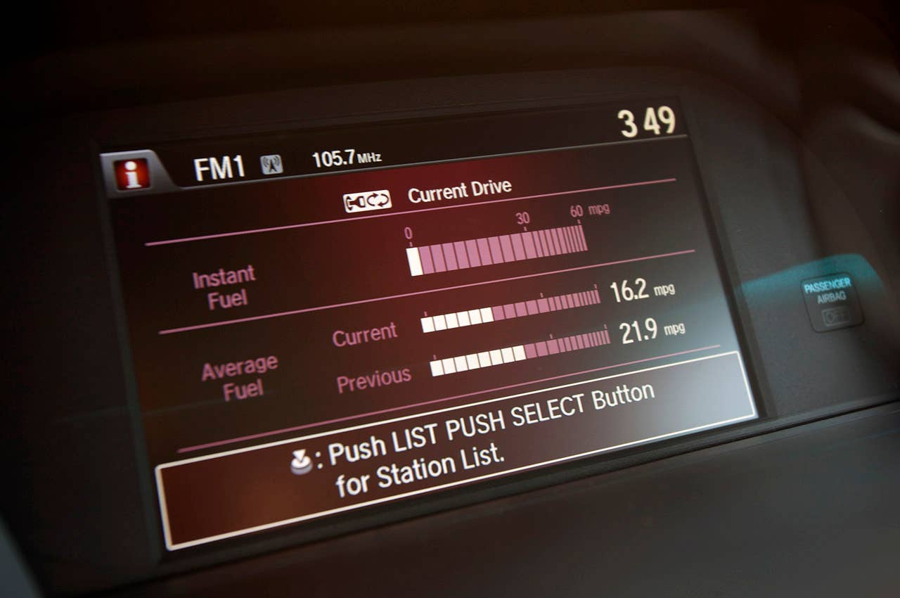 2013 Honda Accord Sport fuel economy display
