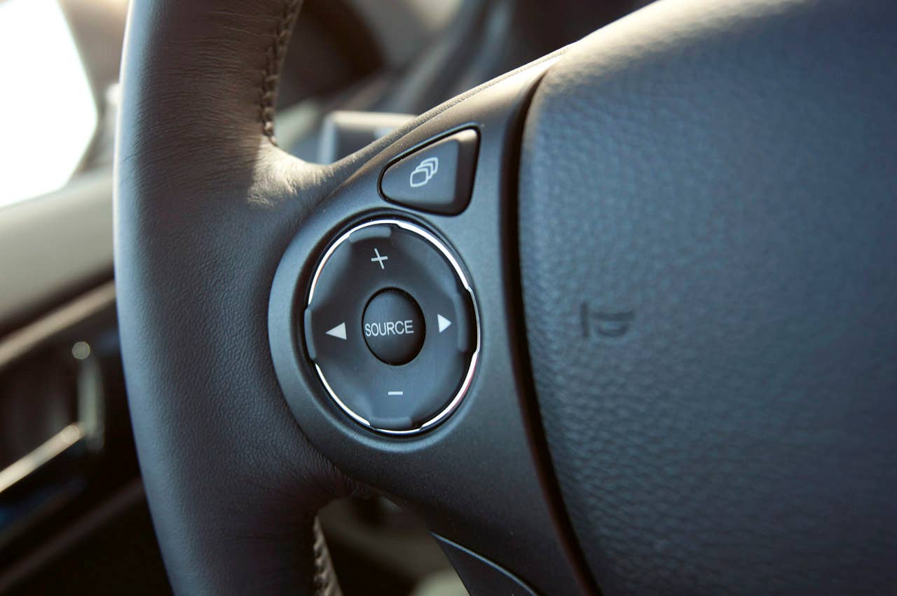 2013 Honda Accord Sport steering wheel controls