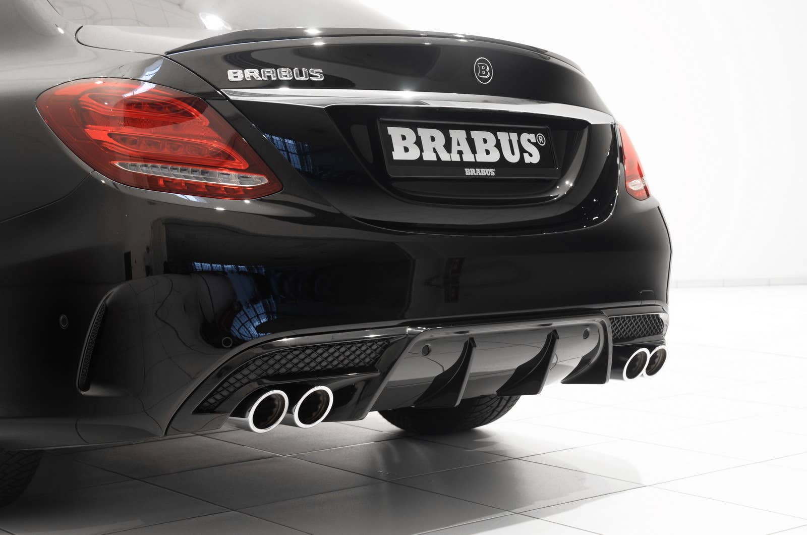 Mercedes-Benz C450 AMG Sport by Brabus diffuser