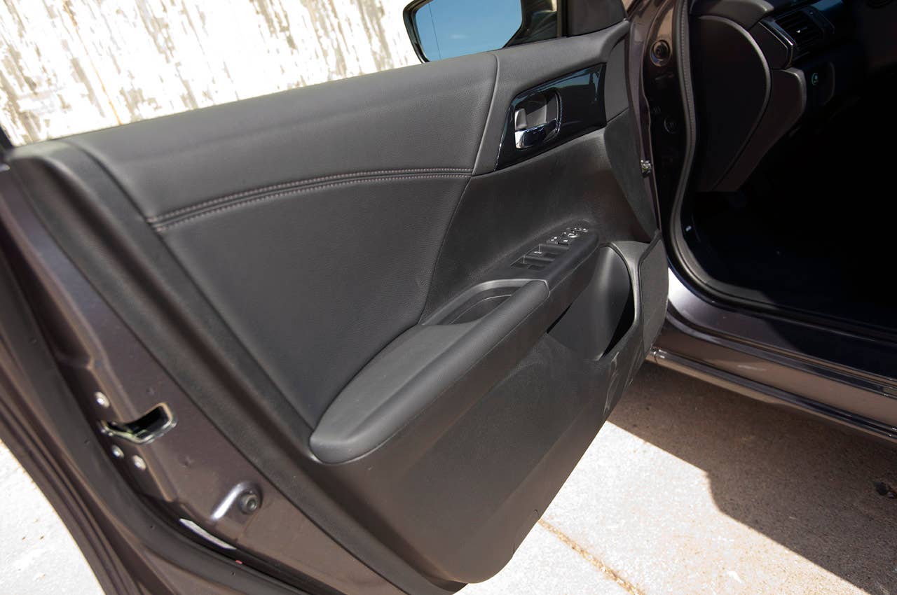 2013 Honda Accord Sport door