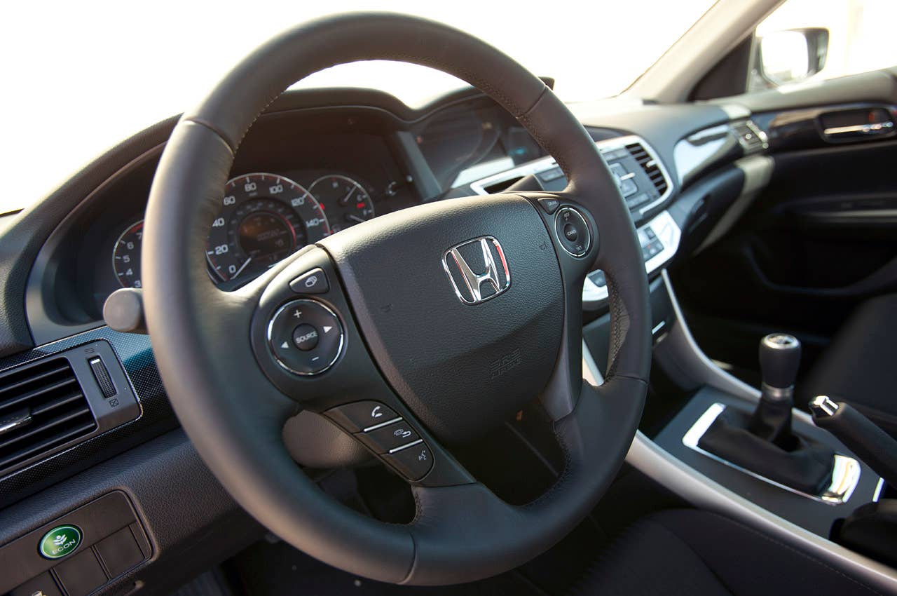 2013 Honda Accord Sport steering wheel