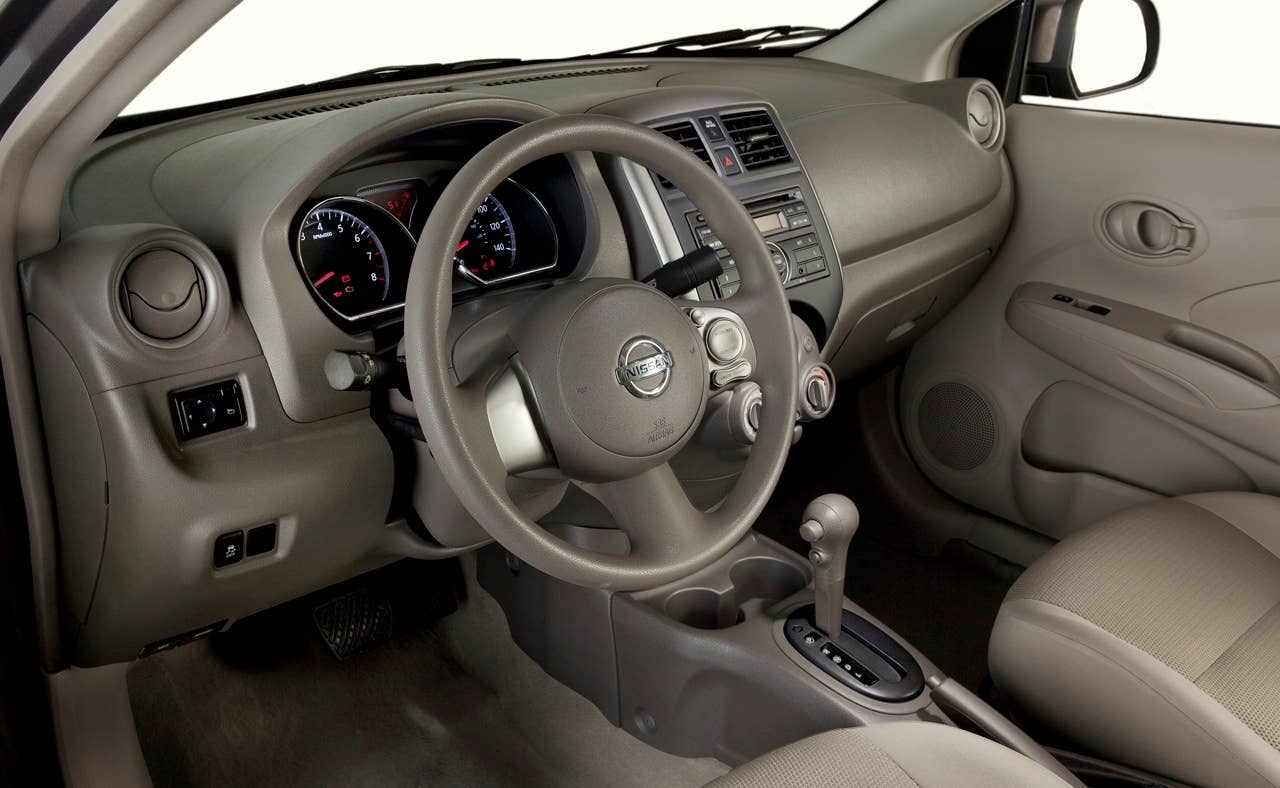 2012 Nissan Versa interior
