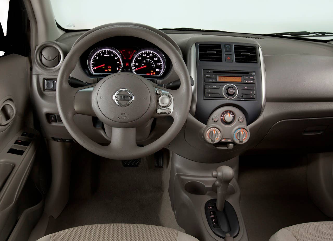 2012 Nissan Versa interior