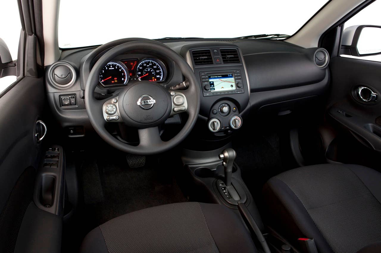 2012 Nissan Versa interior