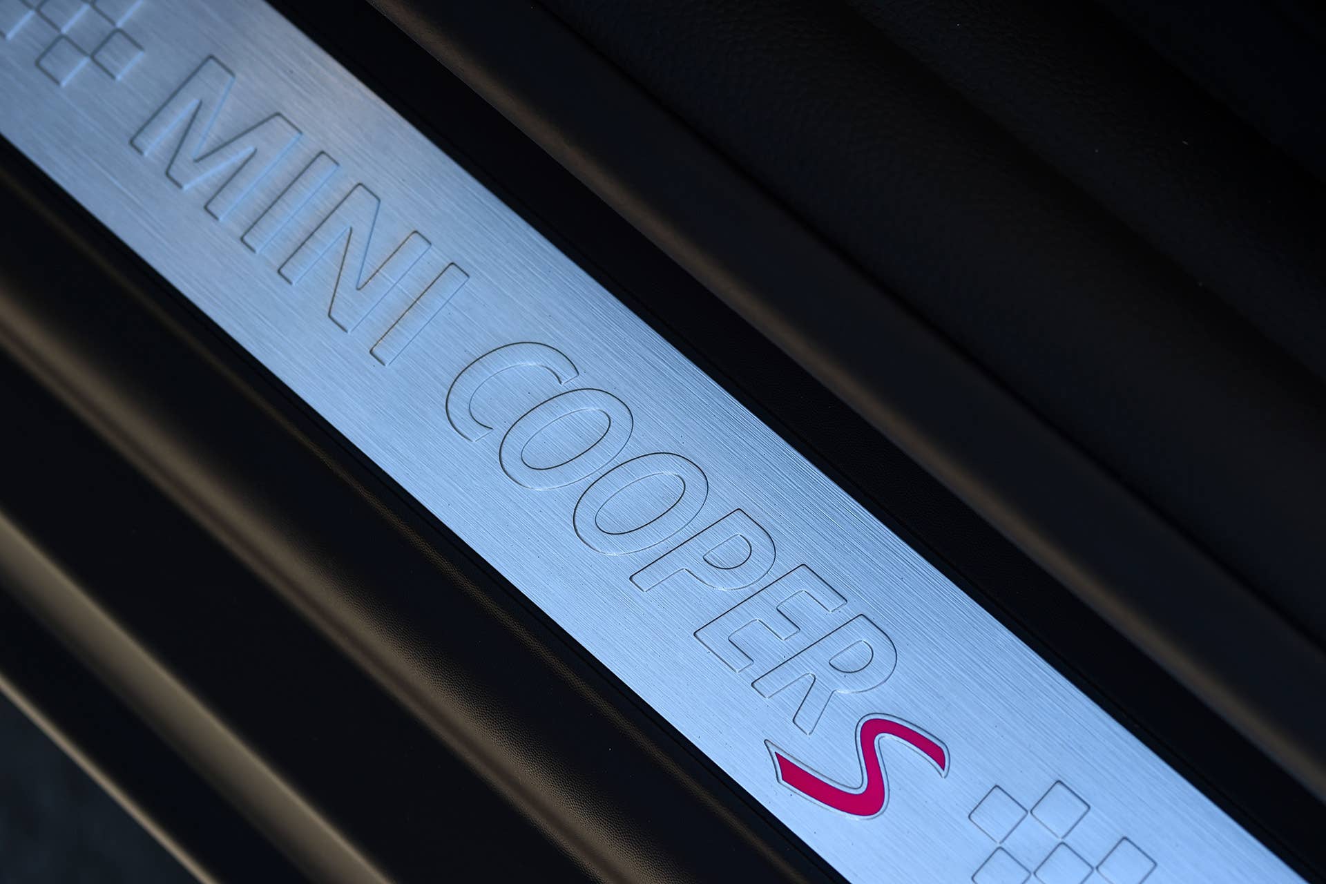 2016 Mini Cooper S Convertible sill plate