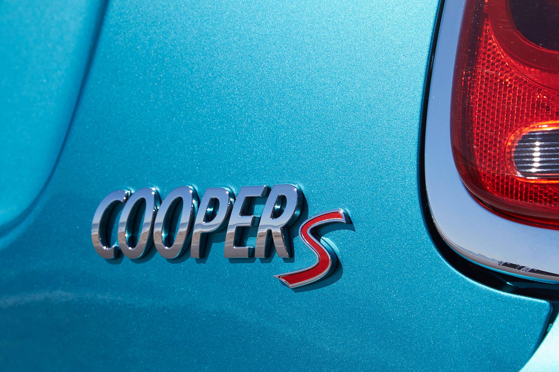 2016 Mini Cooper S Convertible badge