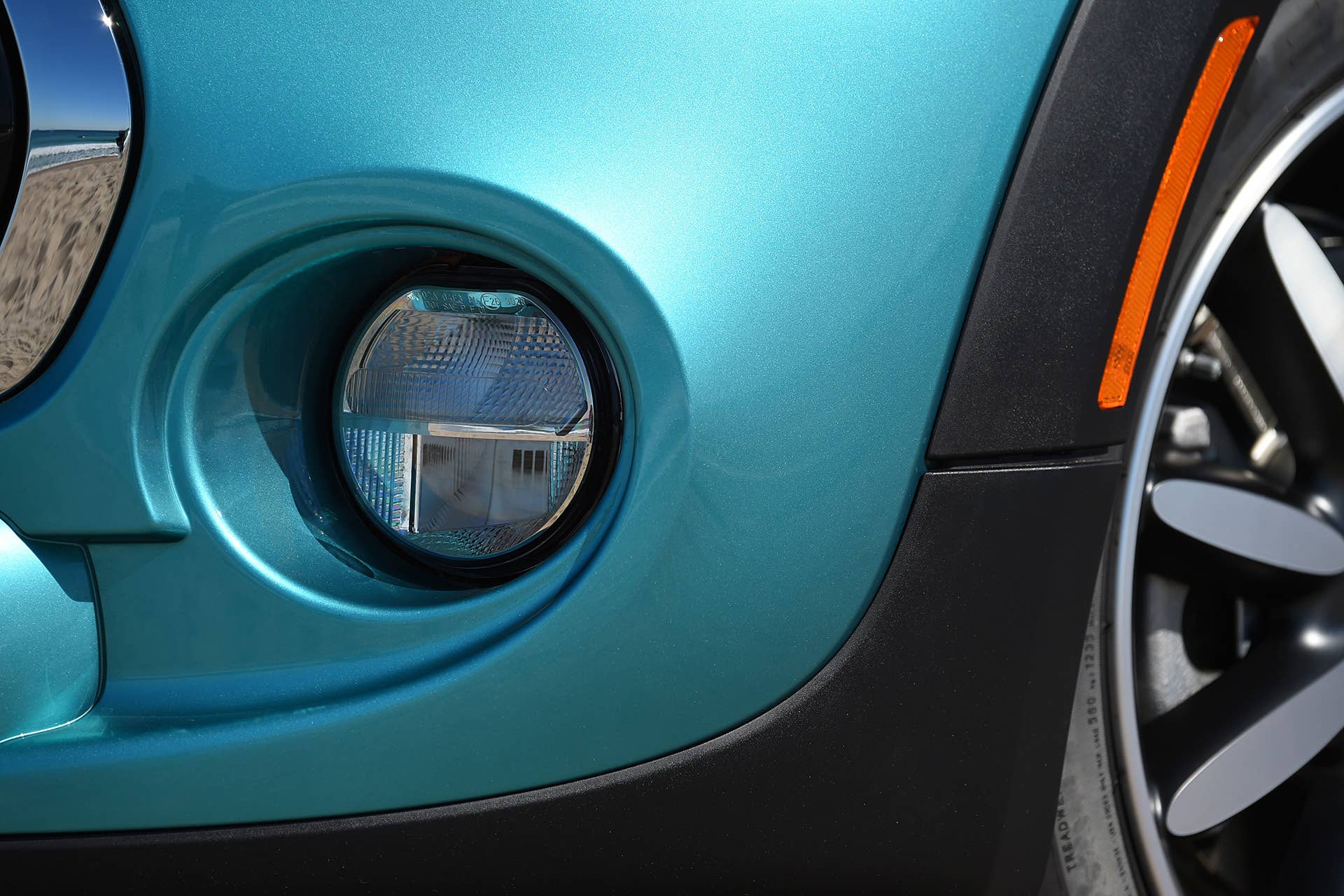 2016 Mini Cooper S Convertible fog light