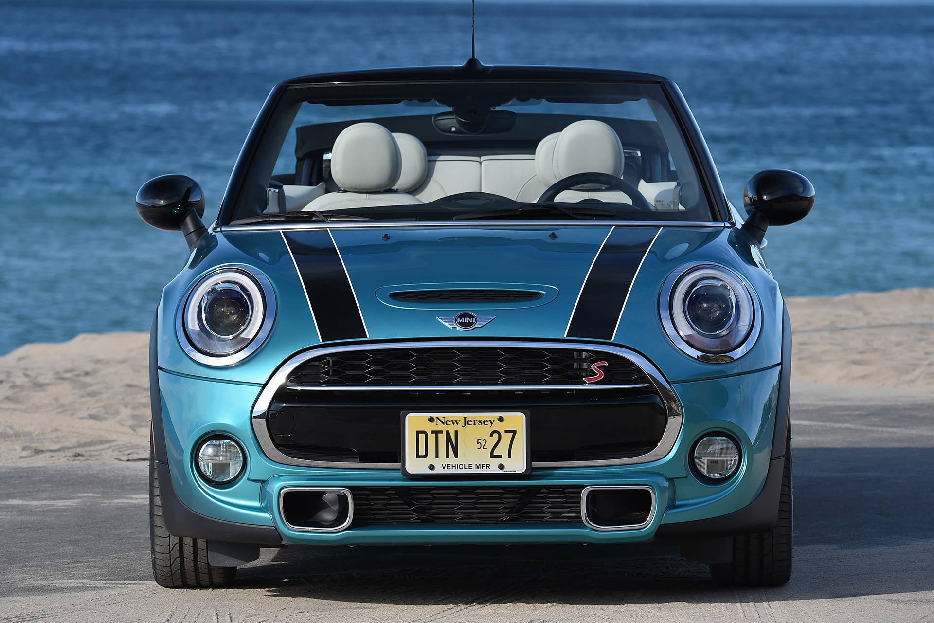 2016 Mini Cooper S Convertible front view