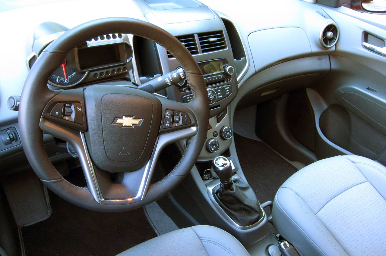 2012 Chevrolet Sonic interior