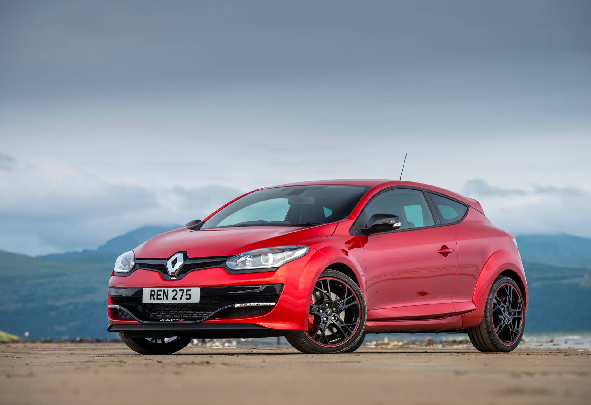 Renault Mégane RS 275 Cup-S front 3/4