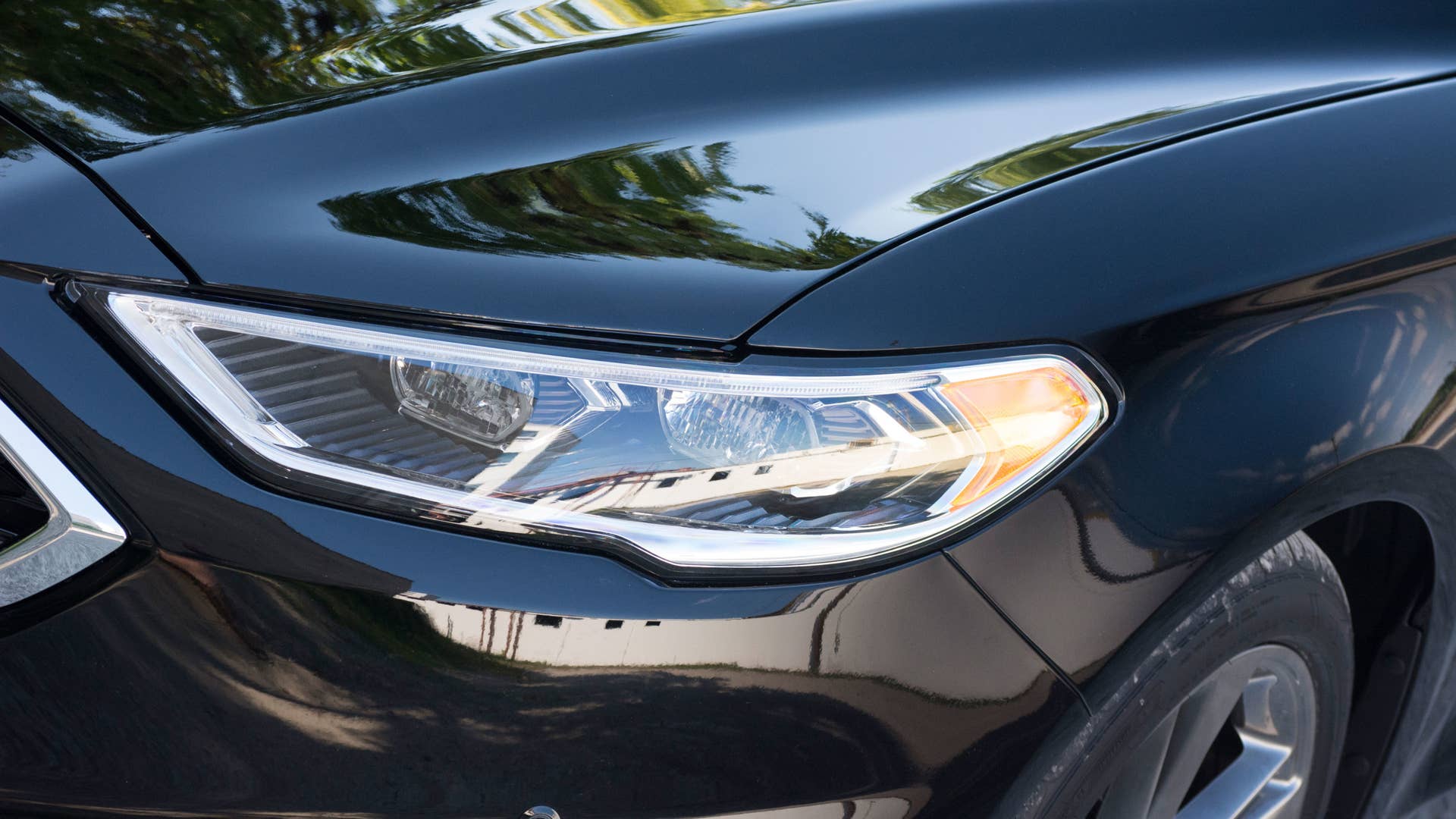 2017 ford fusion sport headlights led