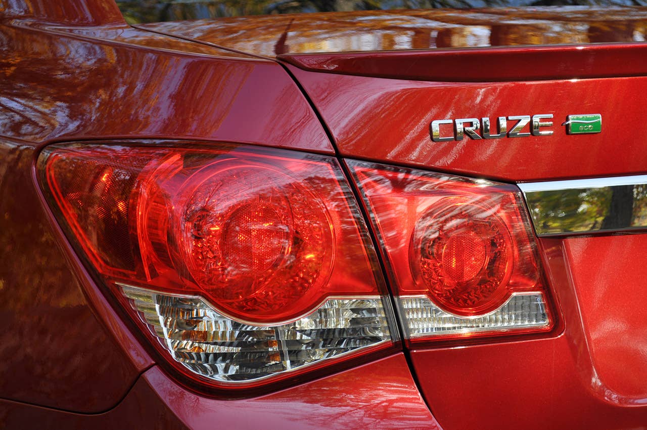 2012 Chevrolet Cruze Eco taillight