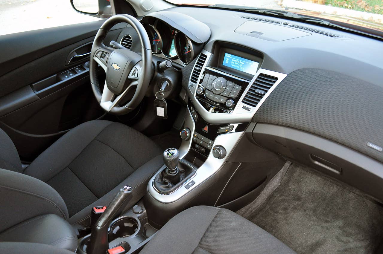 2012 Chevrolet Cruze Eco interior