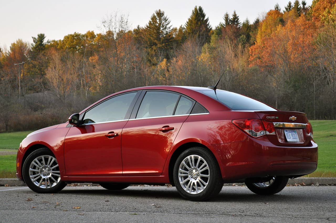 2012 Chevrolet Cruze Eco rear 3/4 view