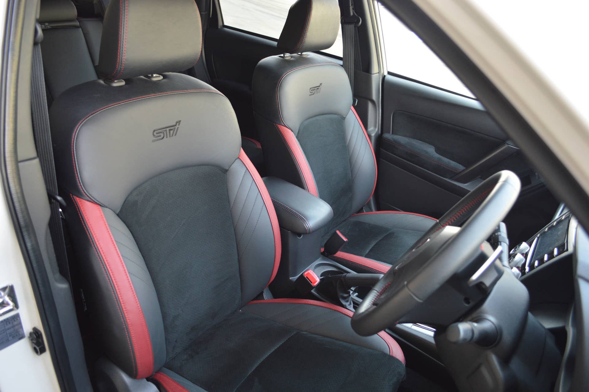 2016 Subaru Forester tS interior black