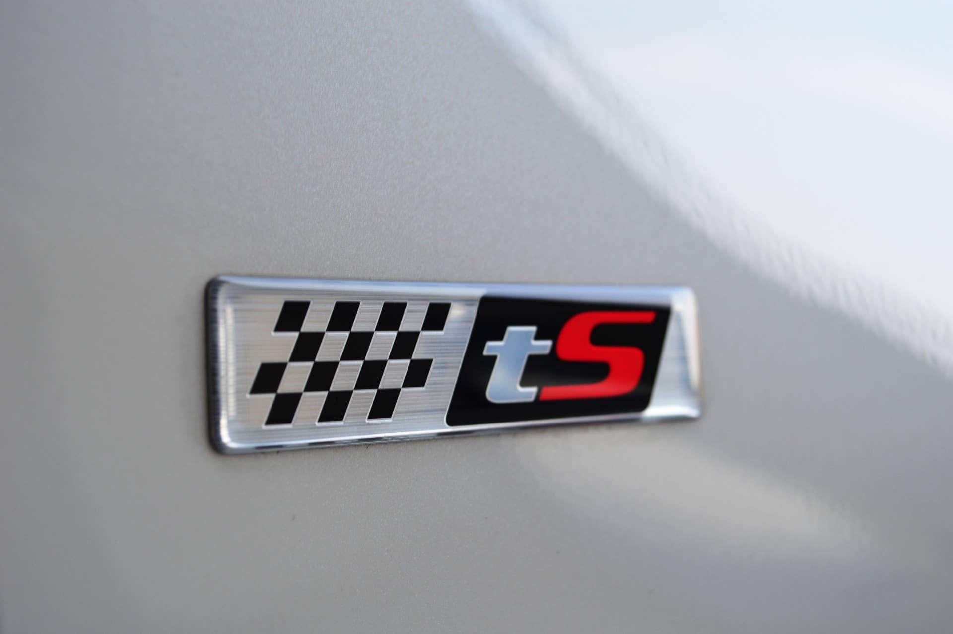 2016 Subaru Forester tS white badge
