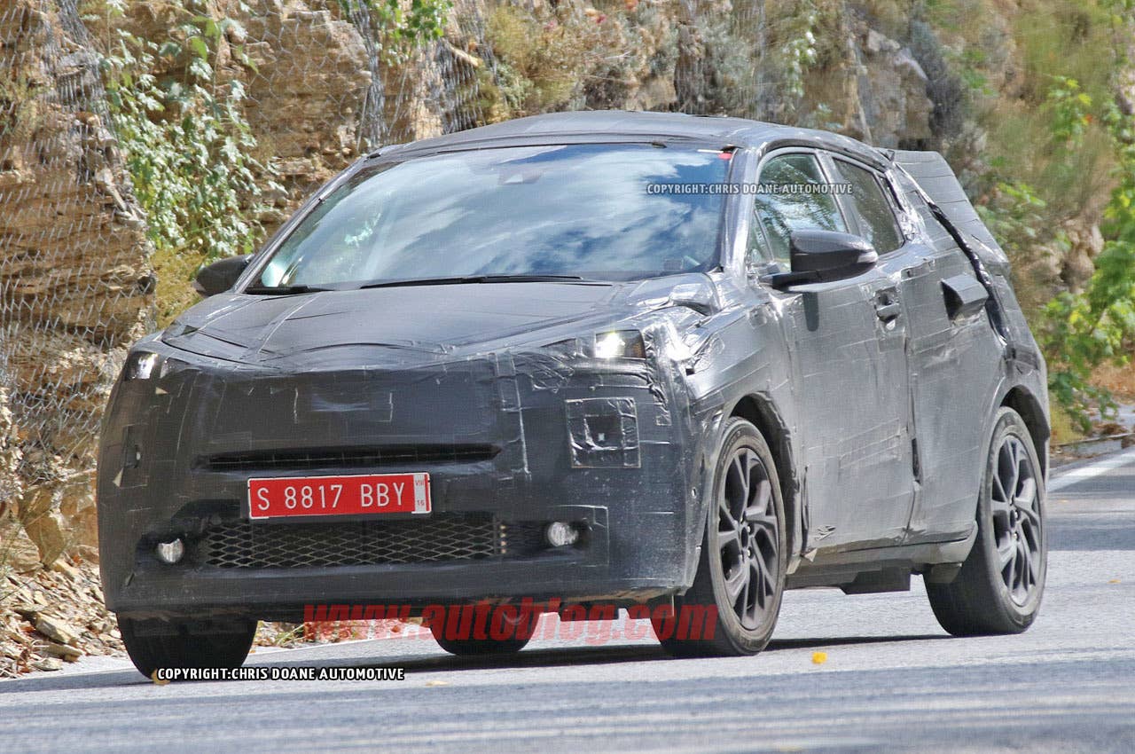 toyota c-hr spy shots three quarters
