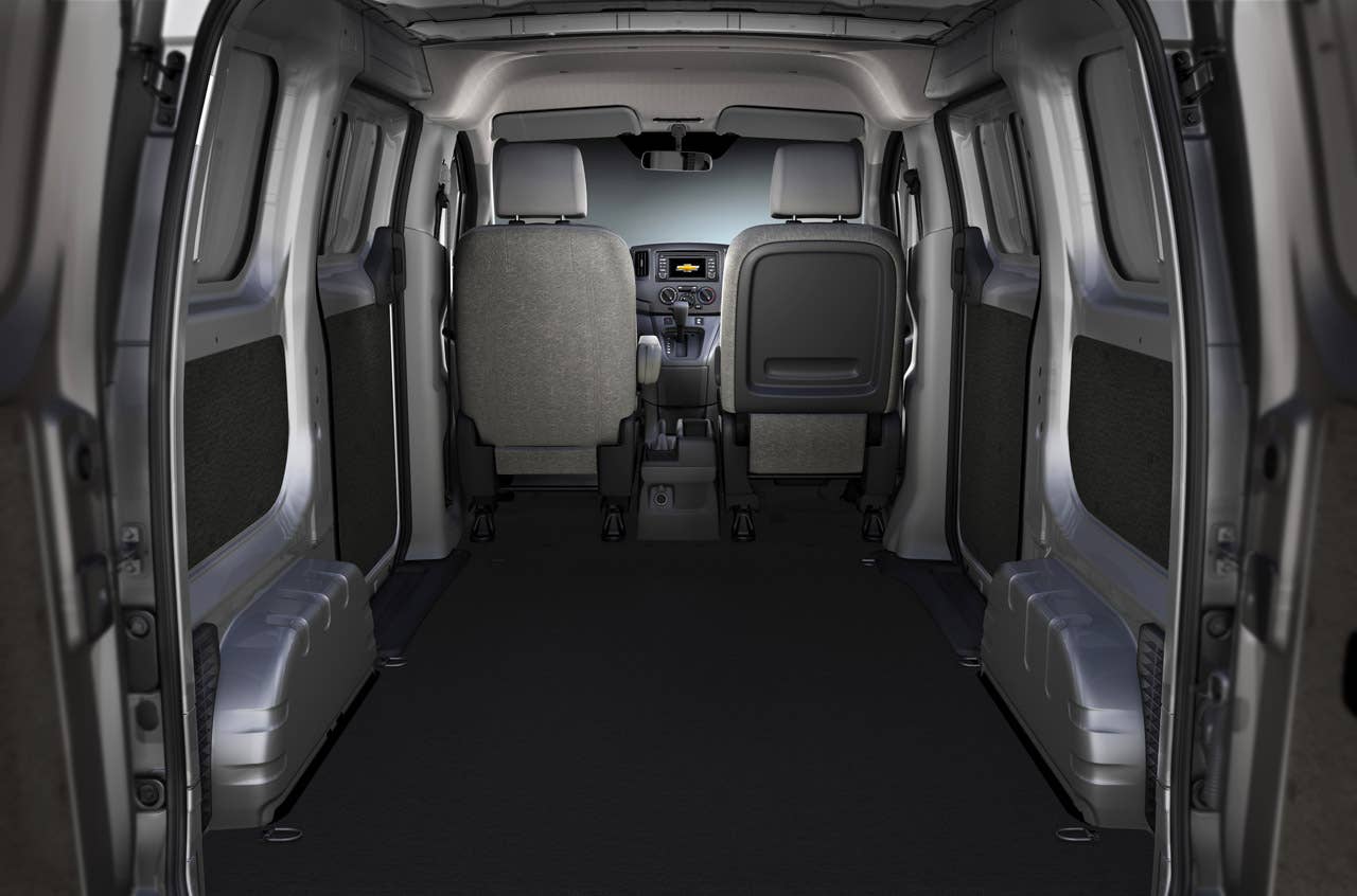 The 2015 Chevrolet City Express features rear doors with opening positions of 90 and 180 degrees, and cargo volume of 122.7 cubic feet that fits a standard U.S. 48-inch pallet.