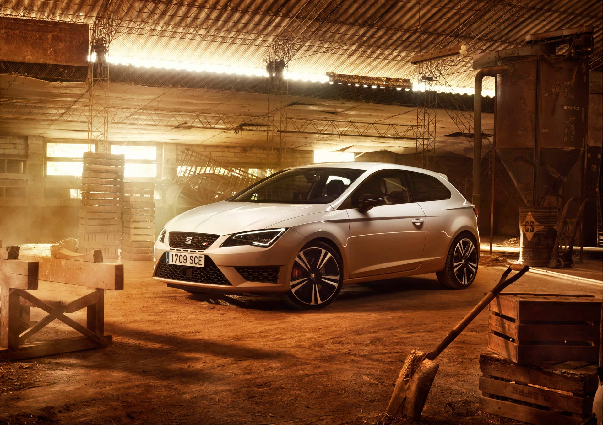 Seat Leon Cupra 290 front 3/4