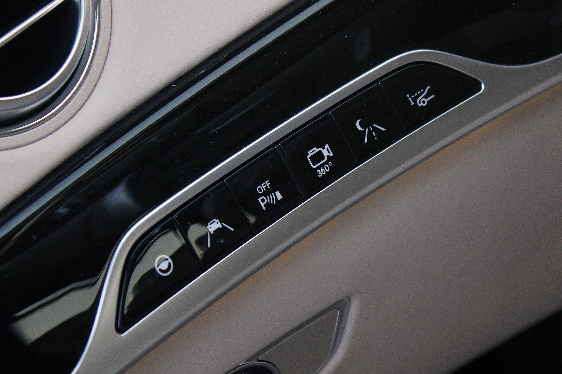 2016 Mercedes-Maybach S600 drive modes