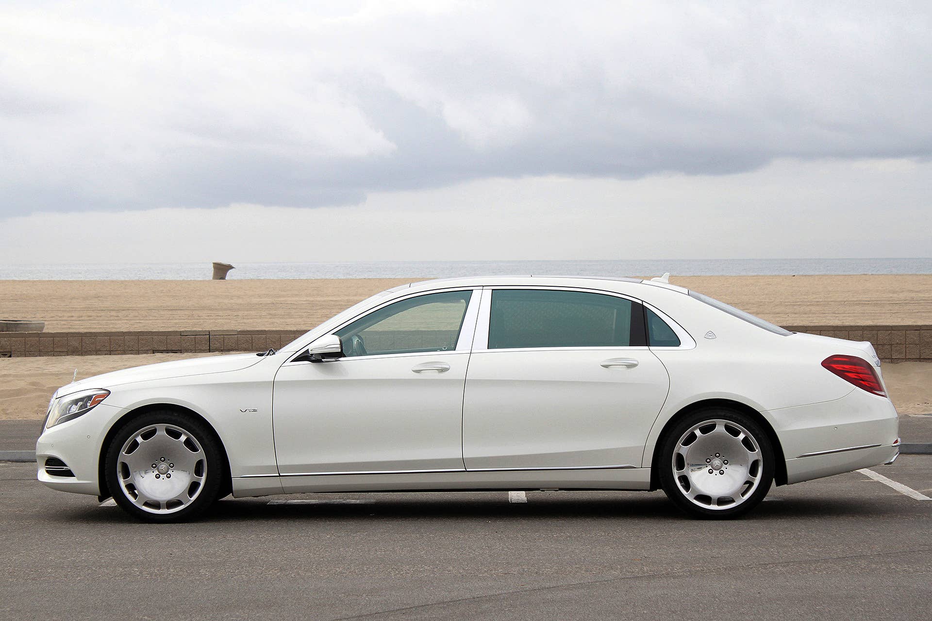 2016 Mercedes-Maybach S600 side view