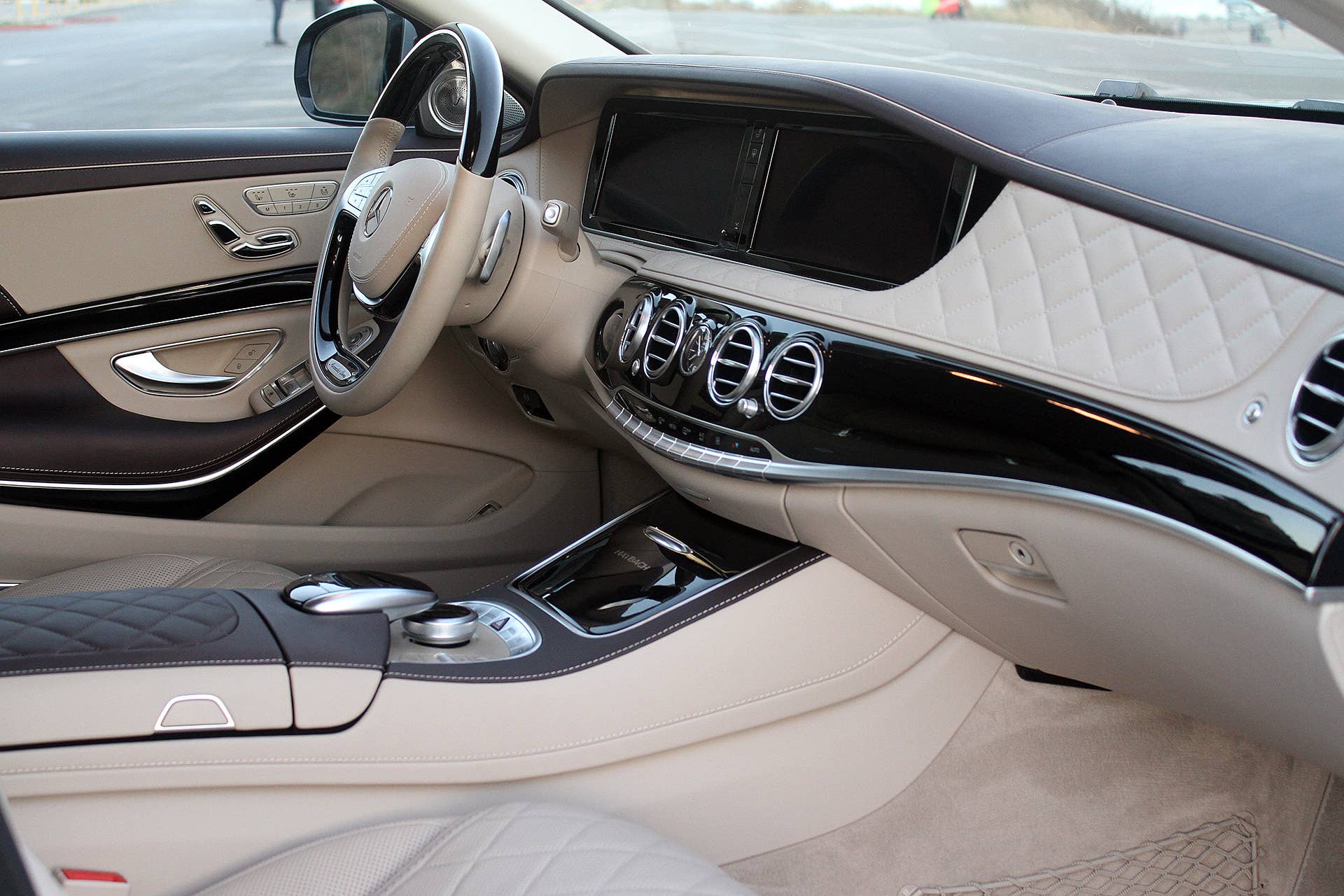 2016 Mercedes-Maybach S600 interior